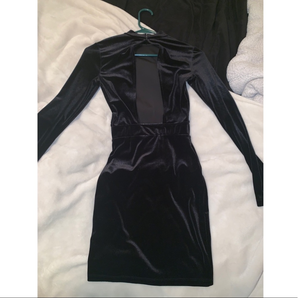 size 2, worn once - Picture 1 of 2